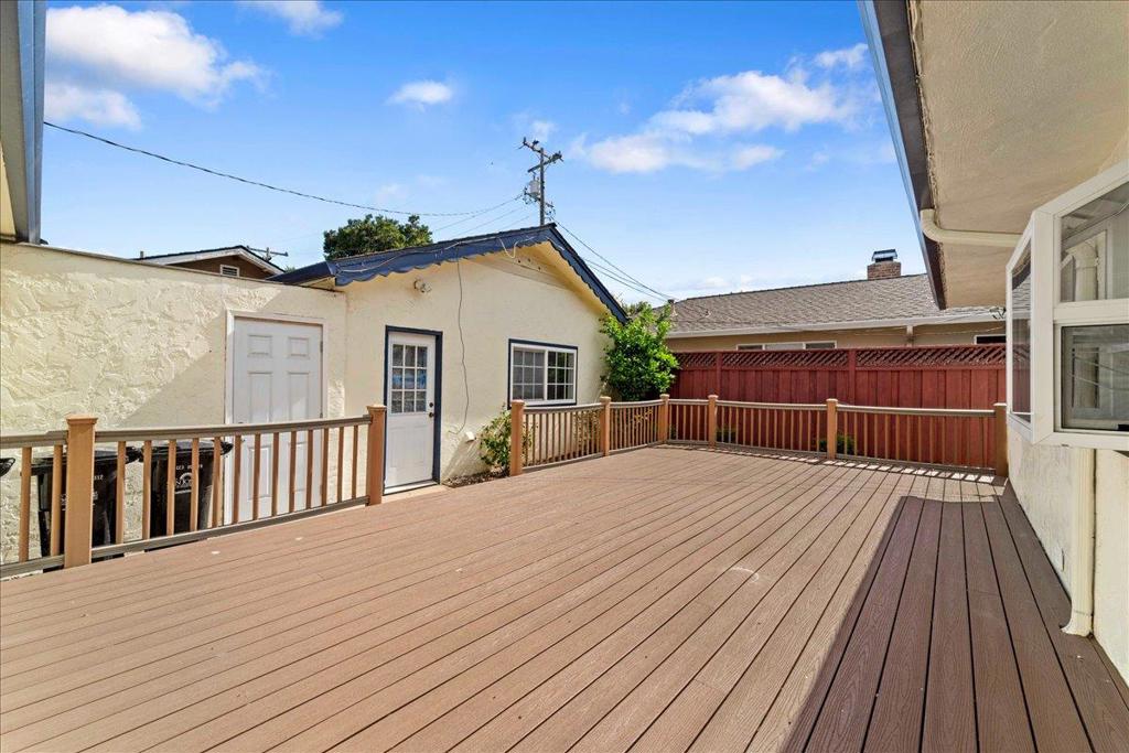 2099 Emory Street Property Photo 37