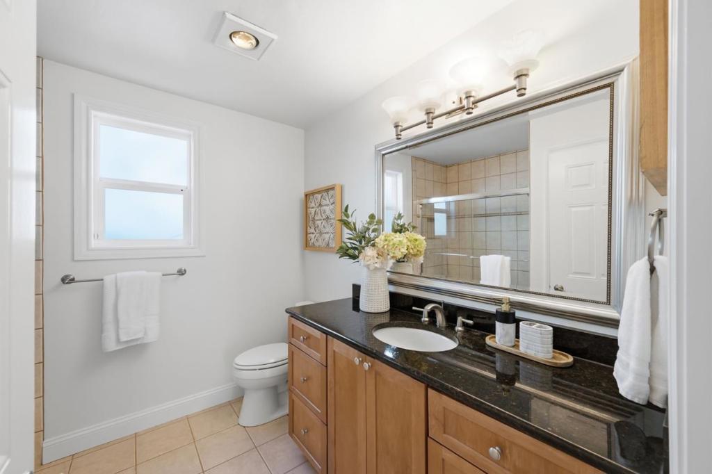512 Lakemead Way Property Photo 45
