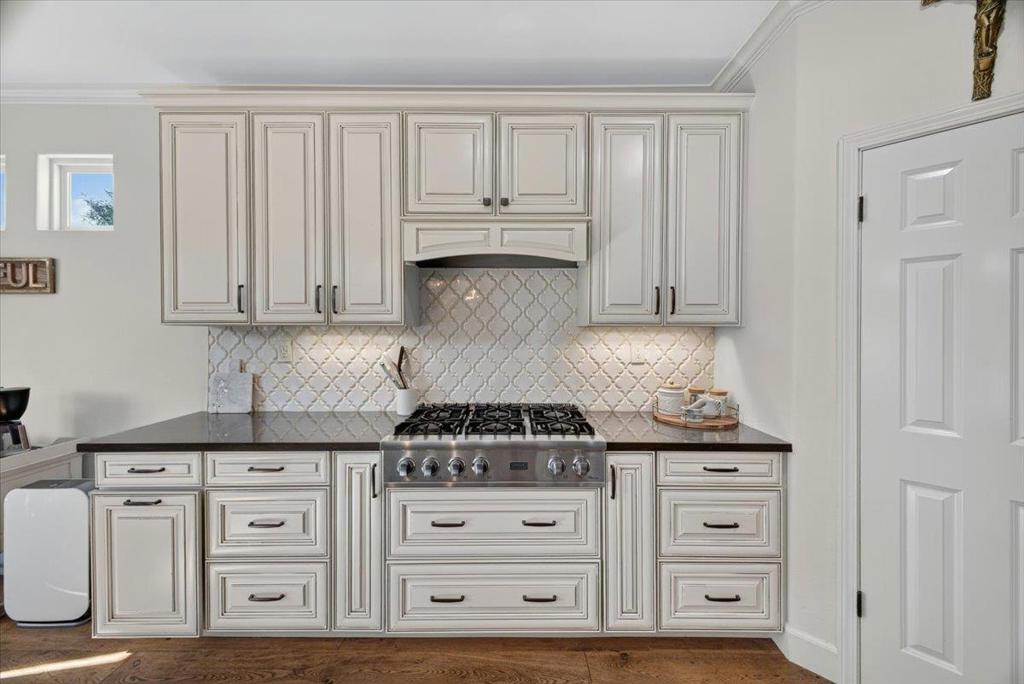 15 Victoria Circle Property Photo 9