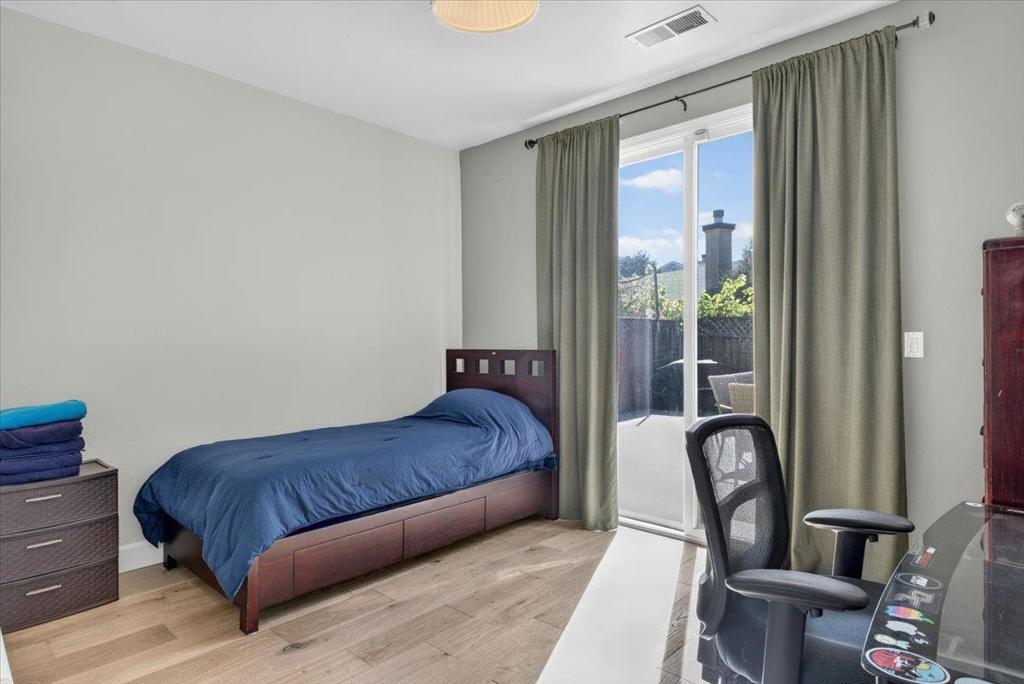15 Victoria Circle Property Photo 16
