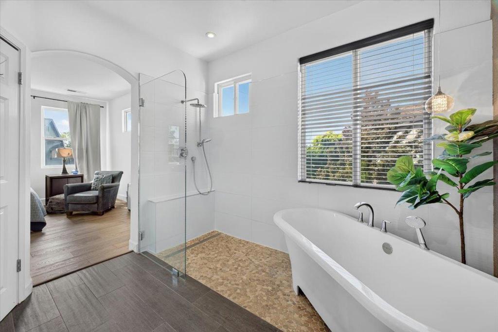 15 Victoria Circle Property Photo 22