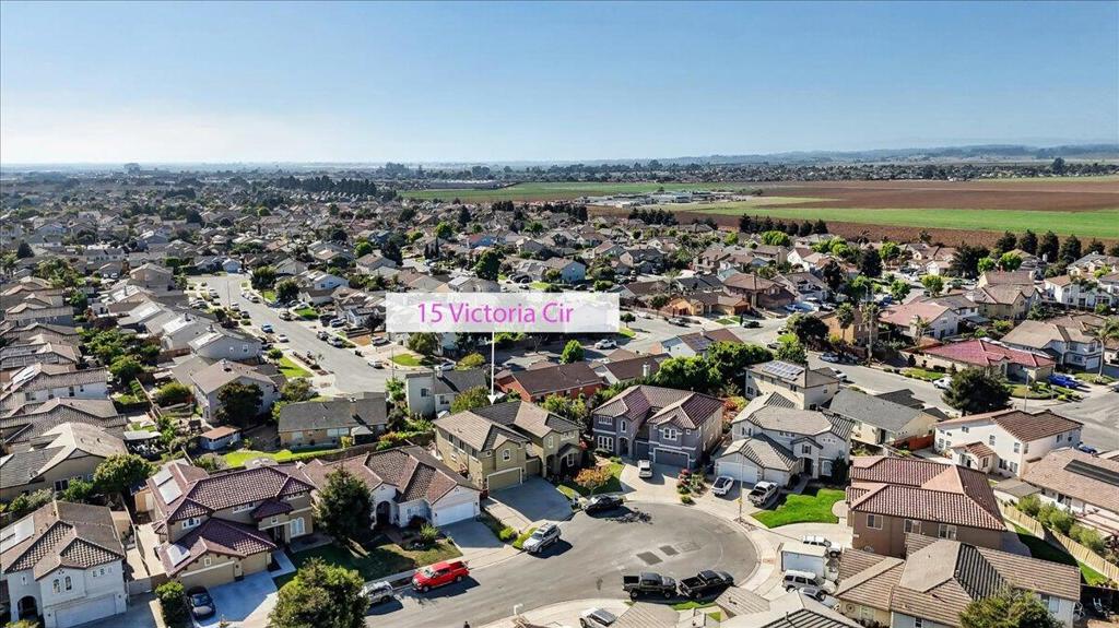 15 Victoria Circle Property Photo 38
