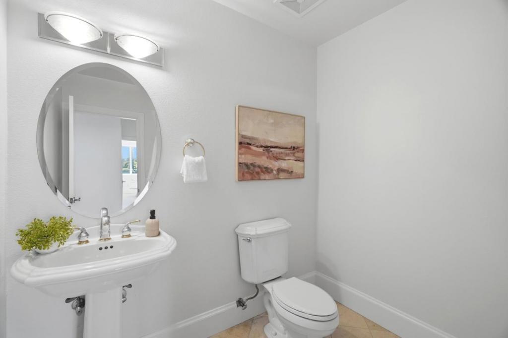 12350 Foothill Avenue Property Photo 28