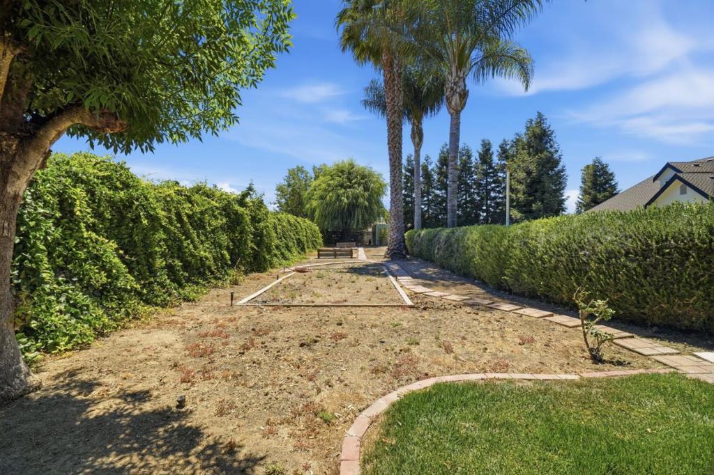 12350 Foothill Avenue Property Photo 61