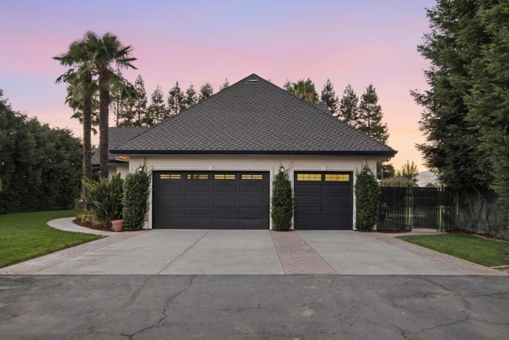 12350 Foothill Avenue Property Photo 63