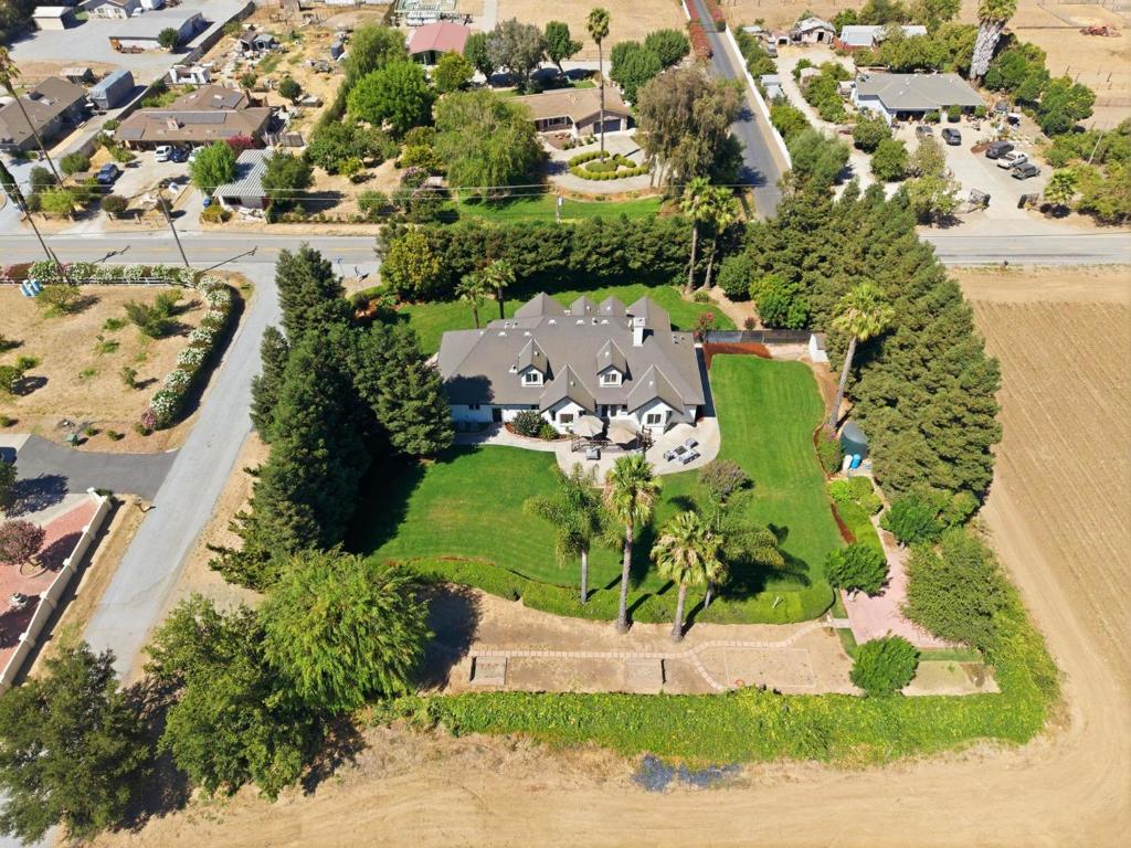 12350 Foothill Avenue Property Photo 78
