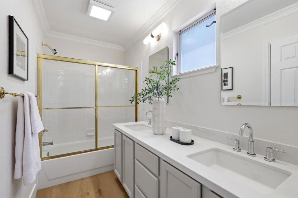 113 Beacon Street Property Photo 24