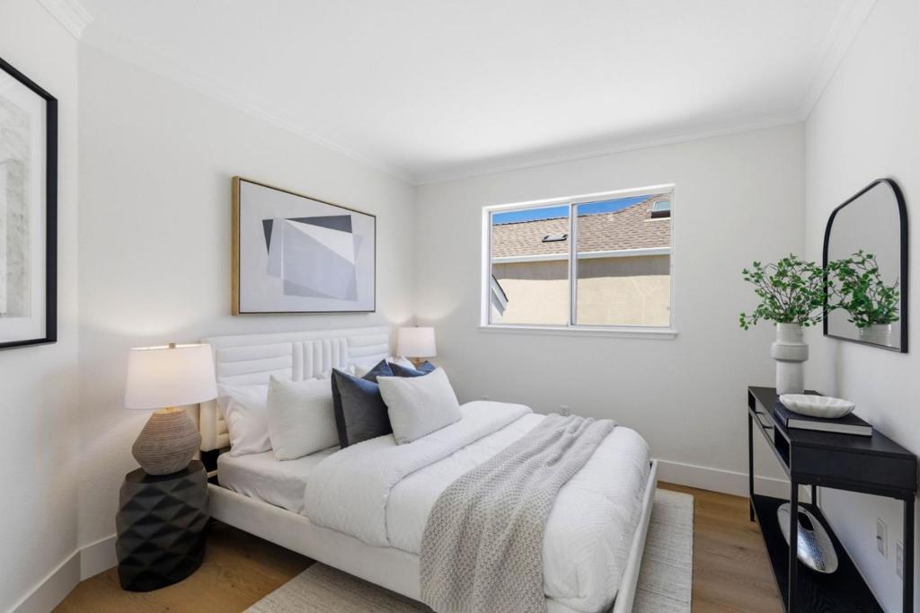 113 Beacon Street Property Photo 25