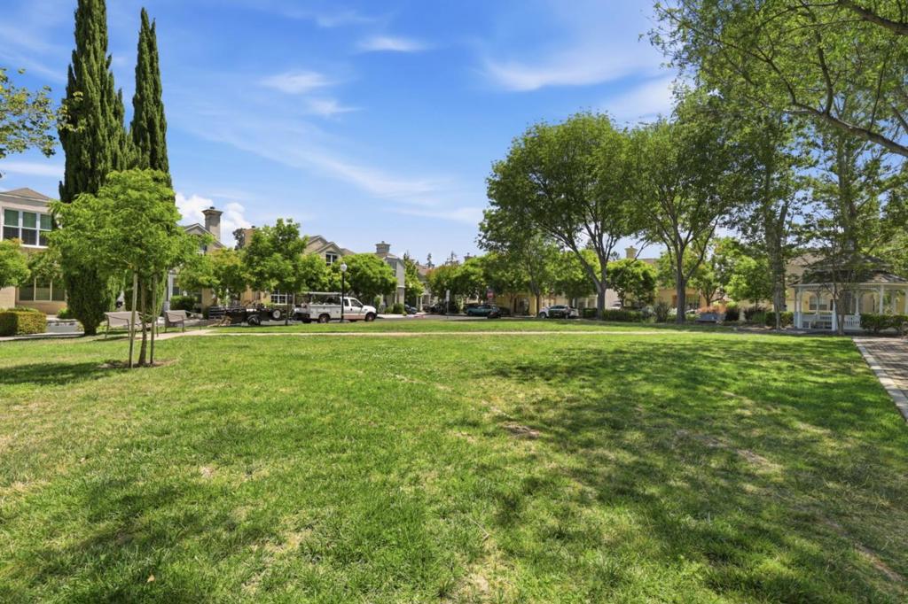 113 Beacon Street Property Photo 41