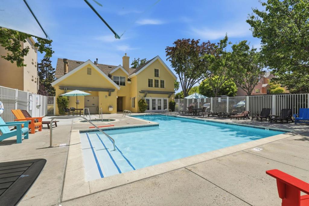 113 Beacon Street Property Photo 42