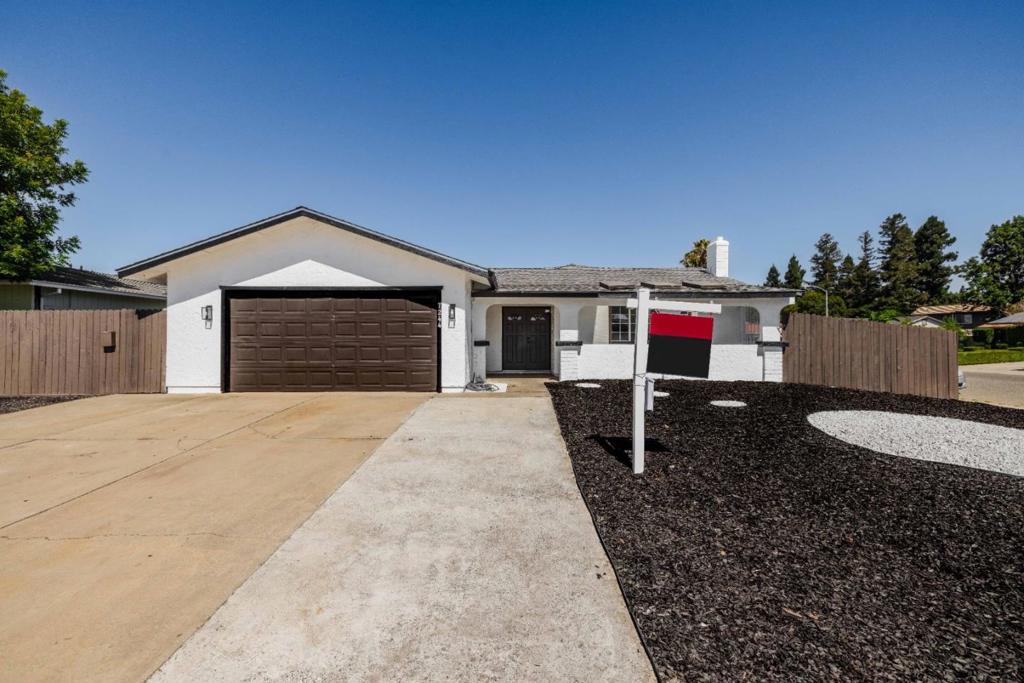 7244 Hayward Drive Property Photo 1