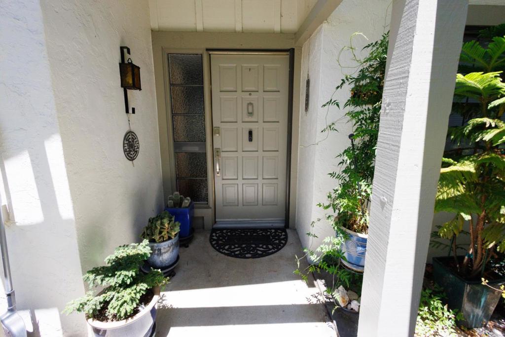 5568 Cribari Circle Property Photo 3