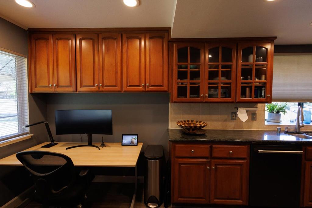 5568 Cribari Circle Property Photo 6