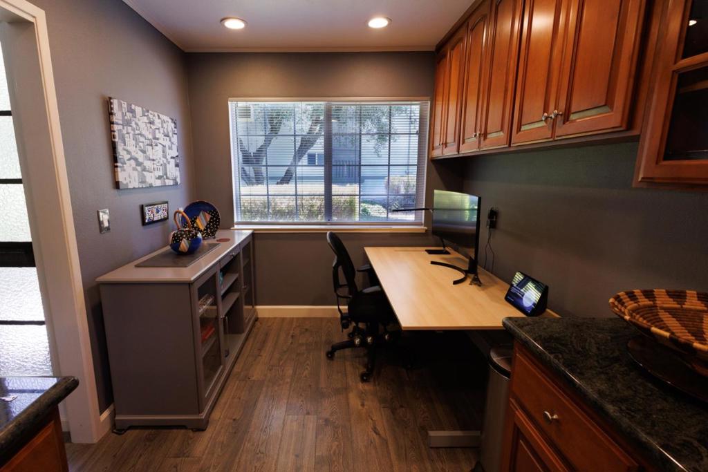 5568 Cribari Circle Property Photo 7