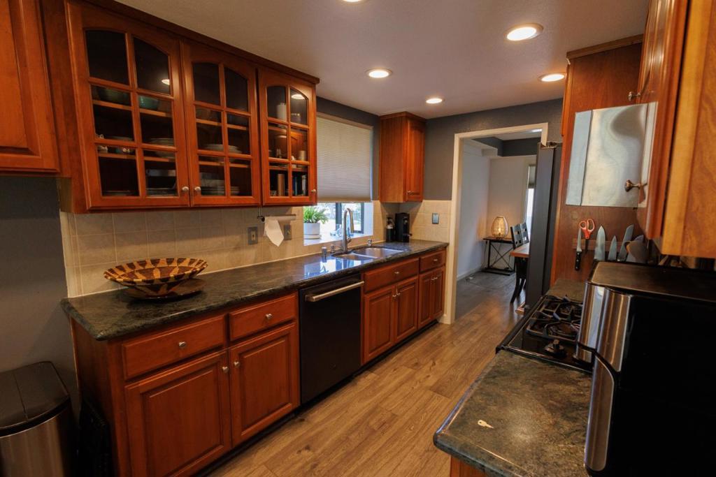 5568 Cribari Circle Property Photo 10