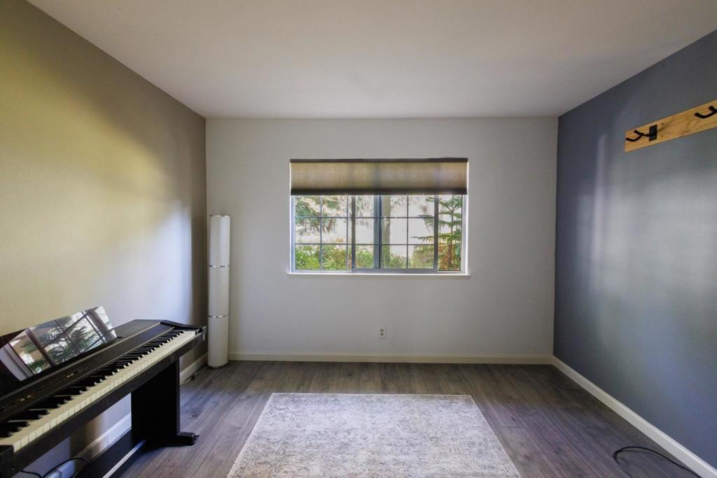5568 Cribari Circle Property Photo 34