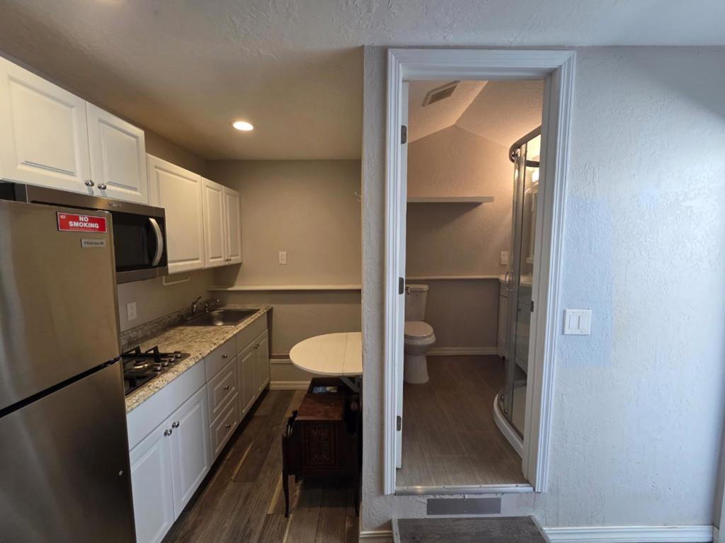 16640 Los Banos Street Property Photo 58