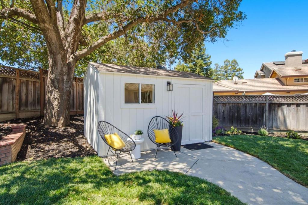 5619 Mireille Drive Property Photo 34
