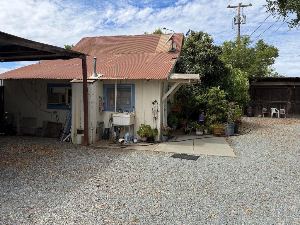15195 Olive Avenue Property Photo 8