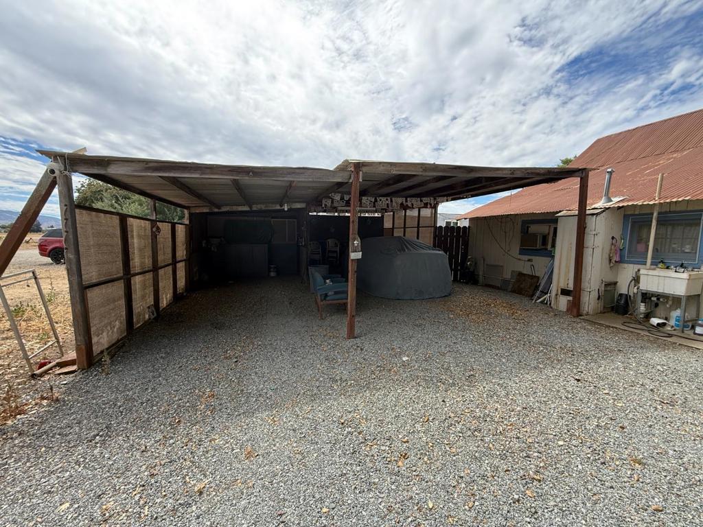 15195 Olive Avenue Property Photo 9