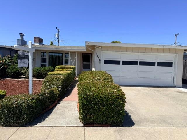 1746 Dewey Street Property Photo 1