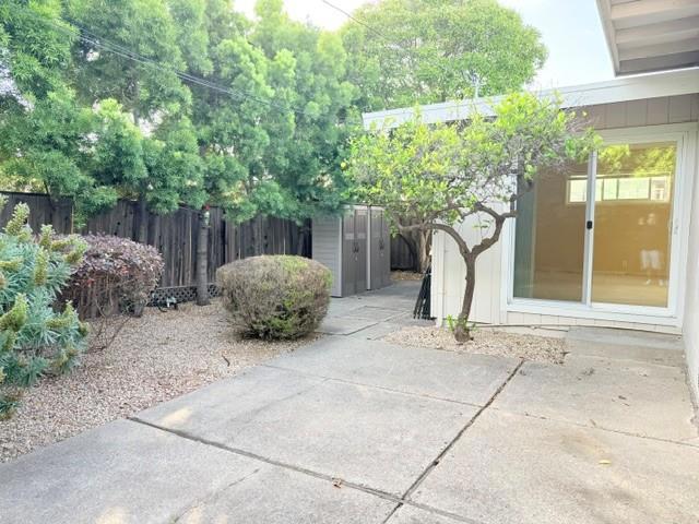 1746 Dewey Street Property Photo 11