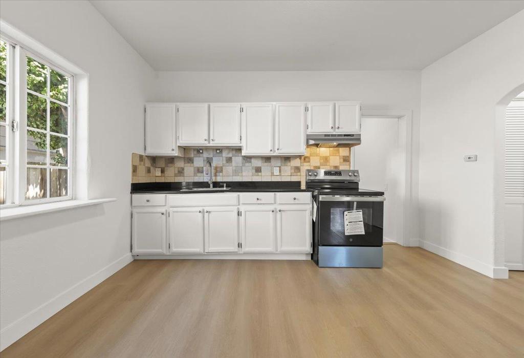 9624 C Street Property Photo 6