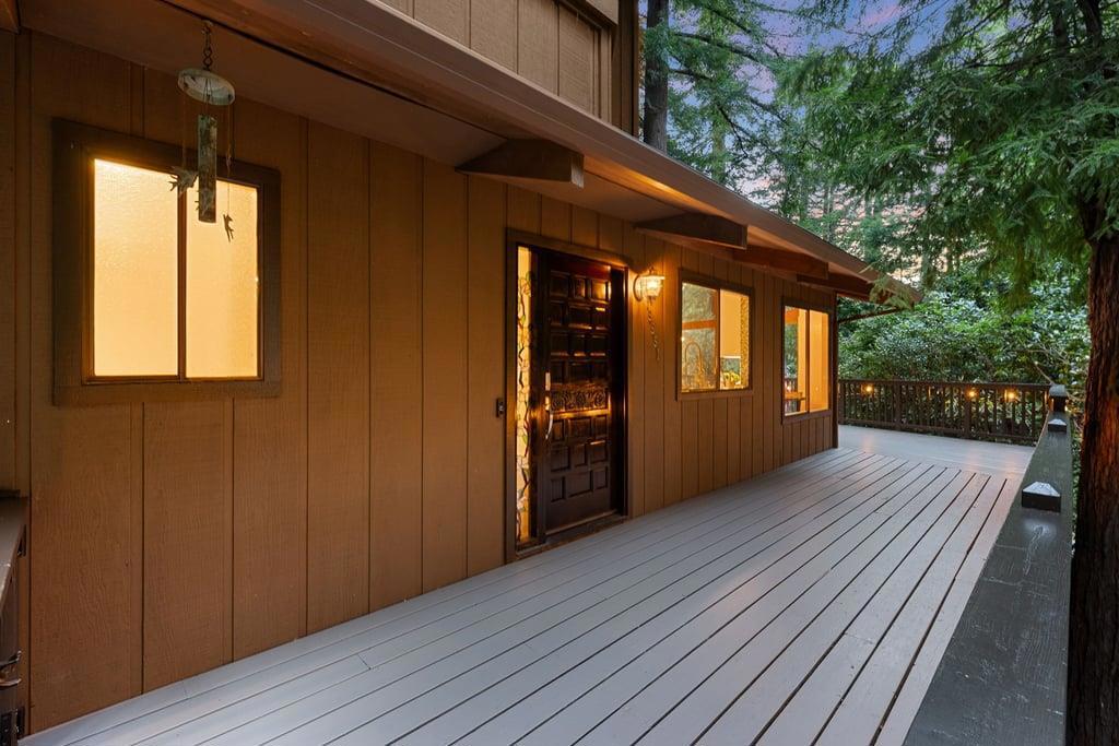 15551 Forest Hill Drive Property Photo 19