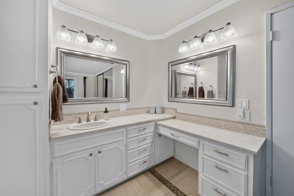 15551 Forest Hill Drive Property Photo 35