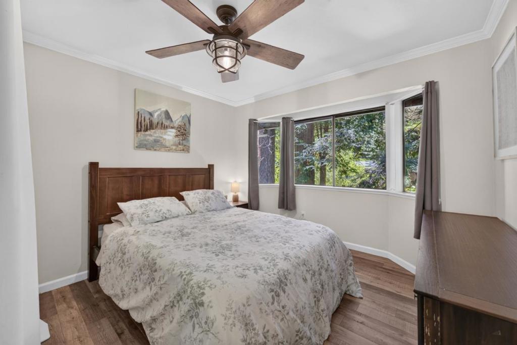 15551 Forest Hill Drive Property Photo 45