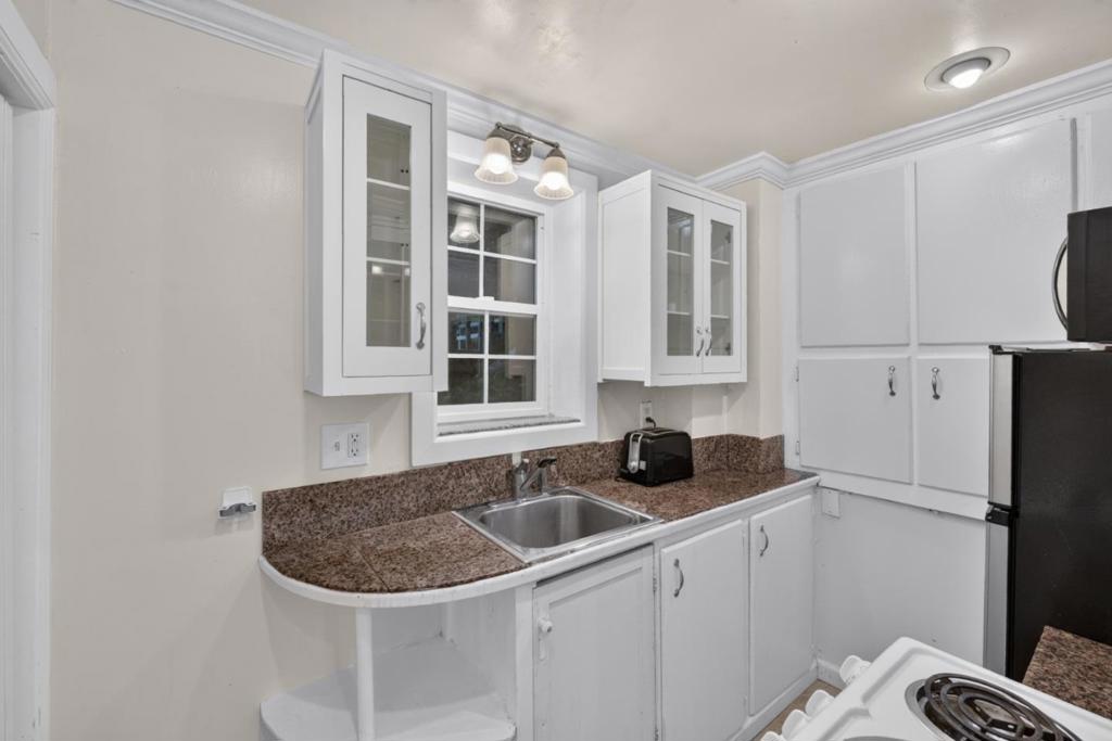 15551 Forest Hill Drive Property Photo 47