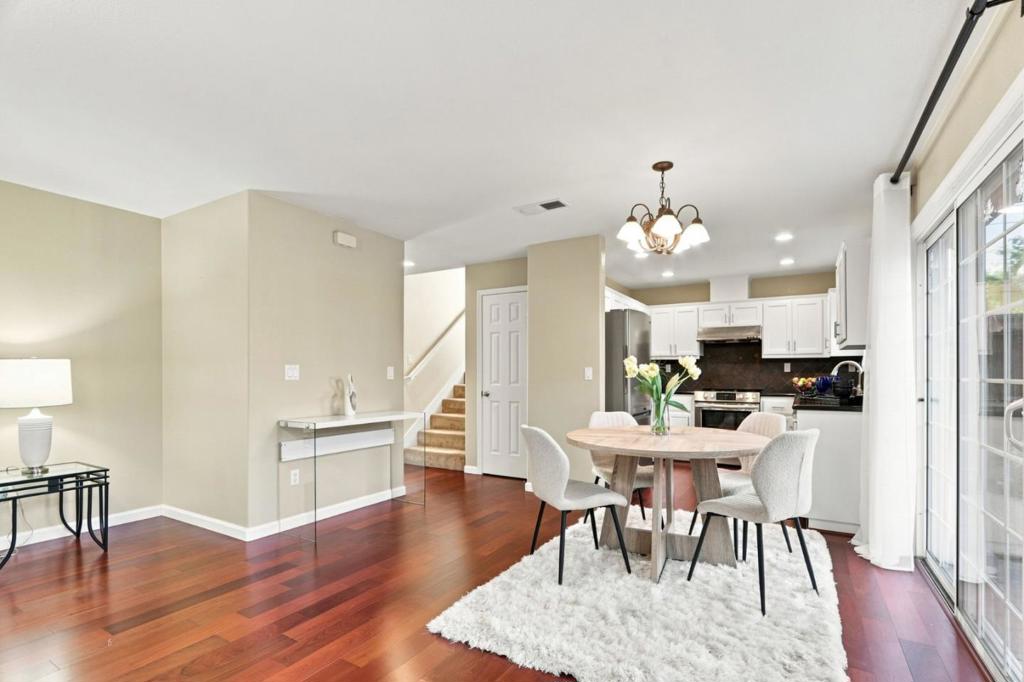 2158 Capitol Park Court Property Photo 12