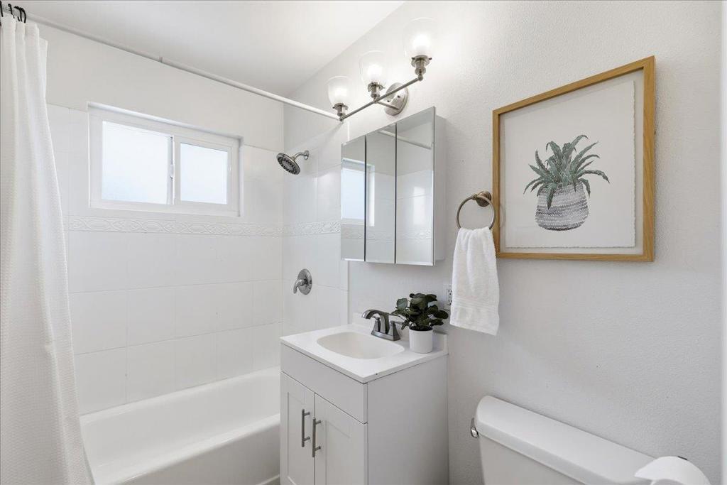 4794 Parkwest Drive Property Photo 23