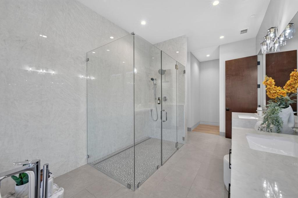 109 Sporleder Court Property Photo 23