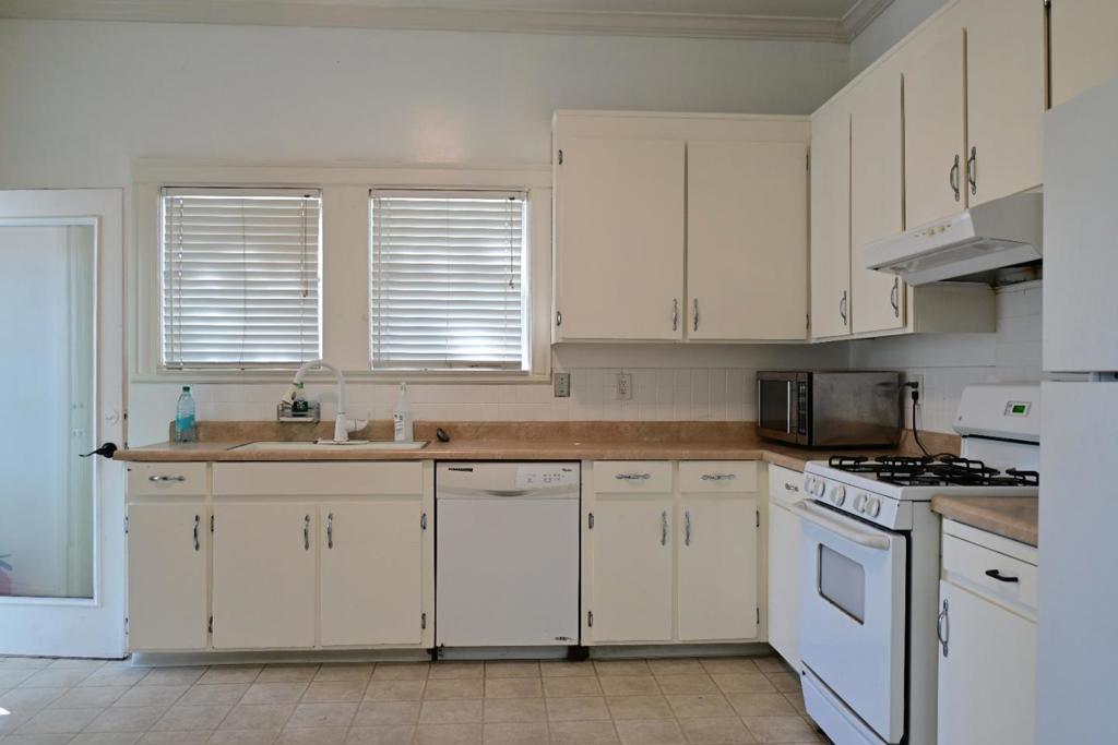 402 N 11th Street Property Photo 10