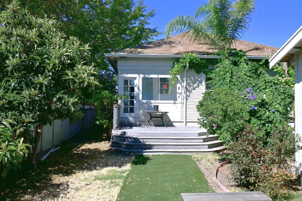 402 N 11th Street Property Photo 15