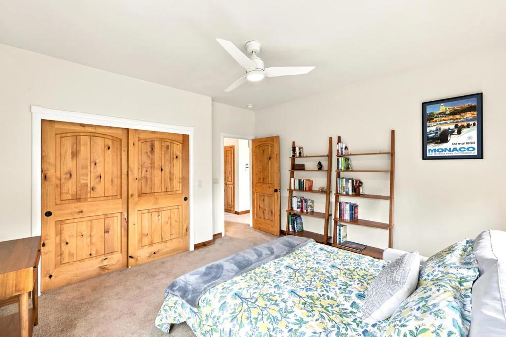 398 San Carlos Avenue Property Photo 26