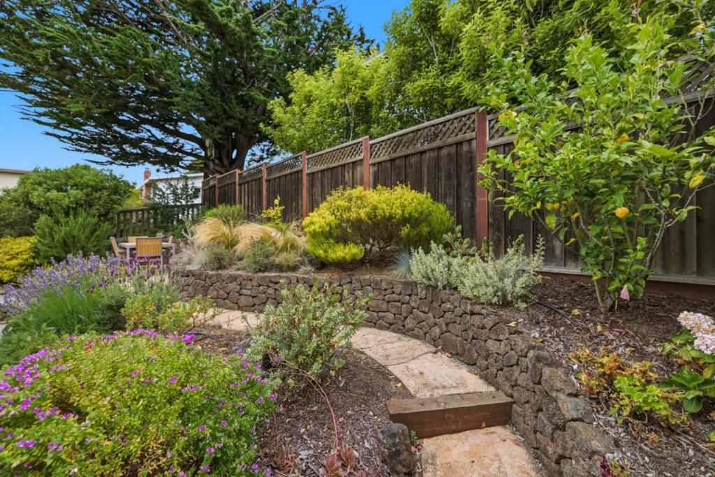 398 San Carlos Avenue Property Photo 36