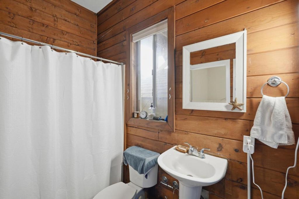 575 Myrtle Street Property Photo 8