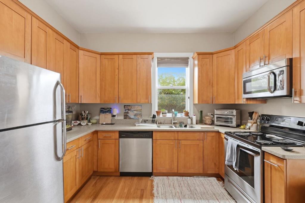 575 Myrtle Street Property Photo 13