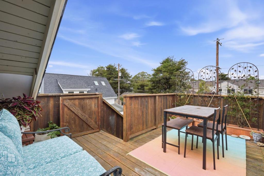 575 Myrtle Street Property Photo 24