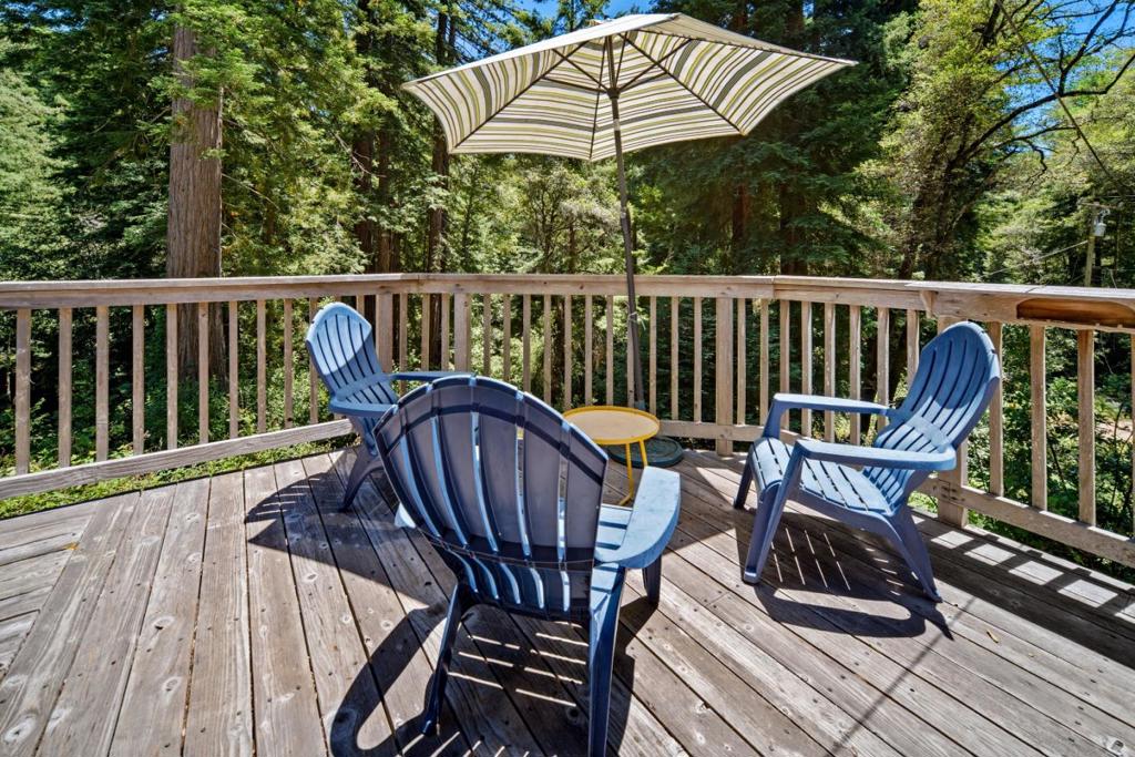 471 Country Estates Terrace Property Photo 2