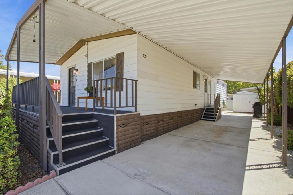 1111 Morse Avenue 68 Property Photo 3