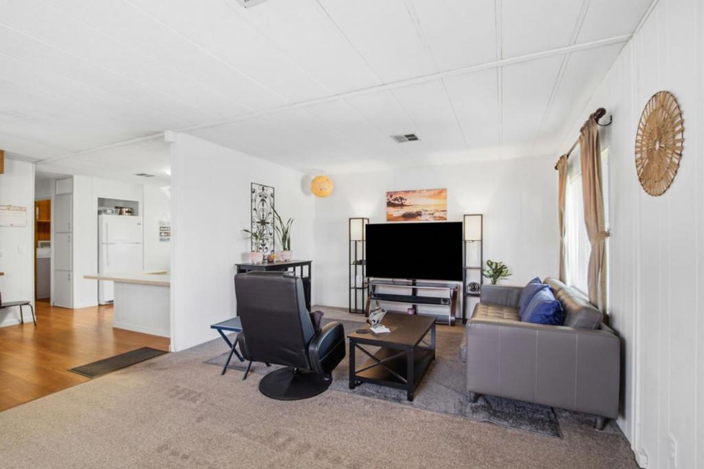 1111 Morse Avenue 68 Property Photo 5