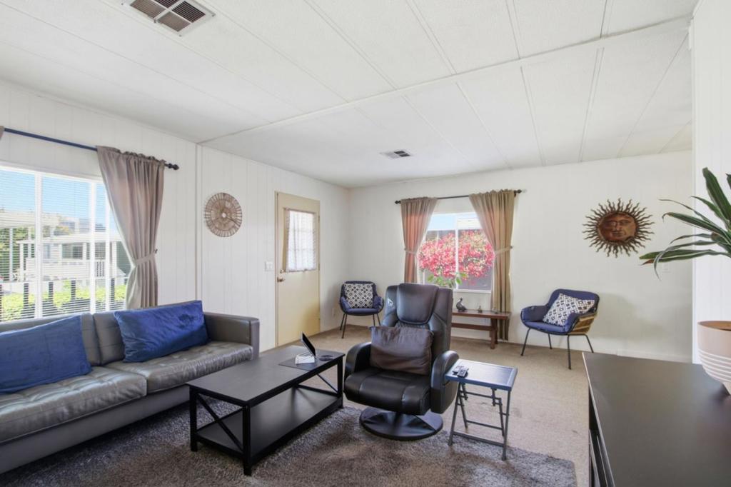 1111 Morse Avenue 68 Property Photo 6