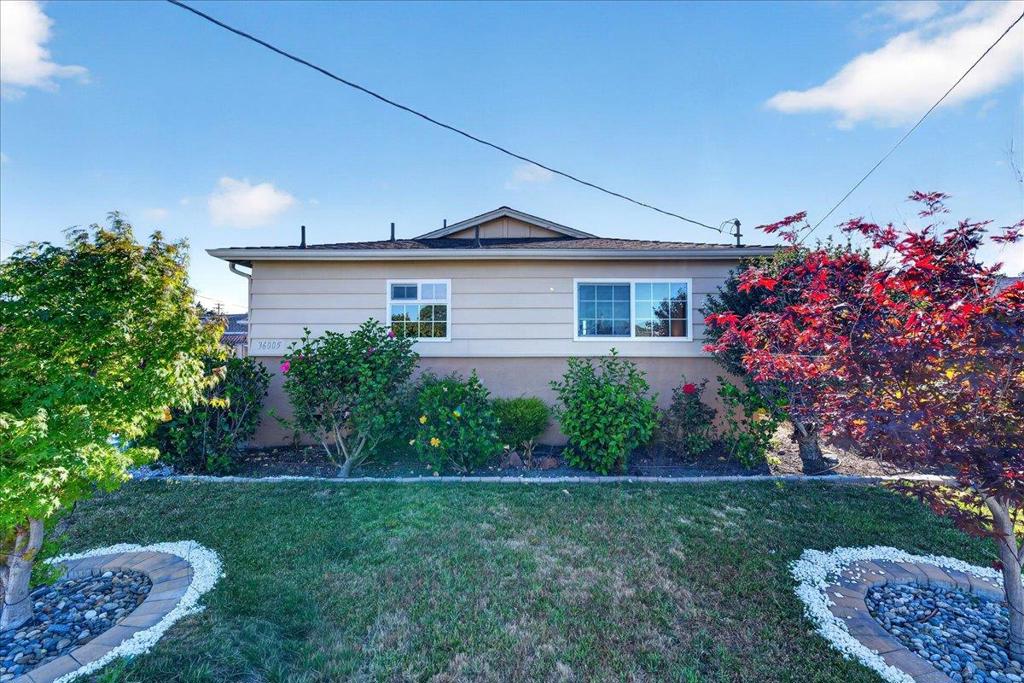36005 Cherry Street Property Photo 6