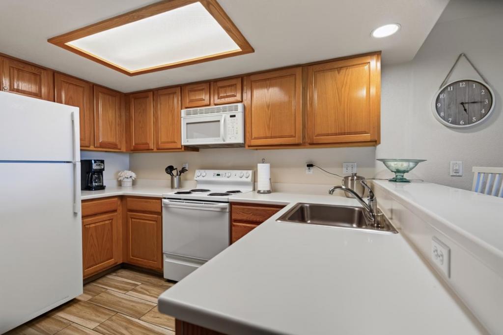 509 Seascape Resort Drive Property Photo 10