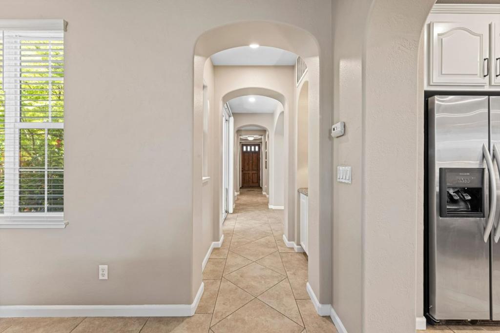 2730 Club Drive Property Photo 31