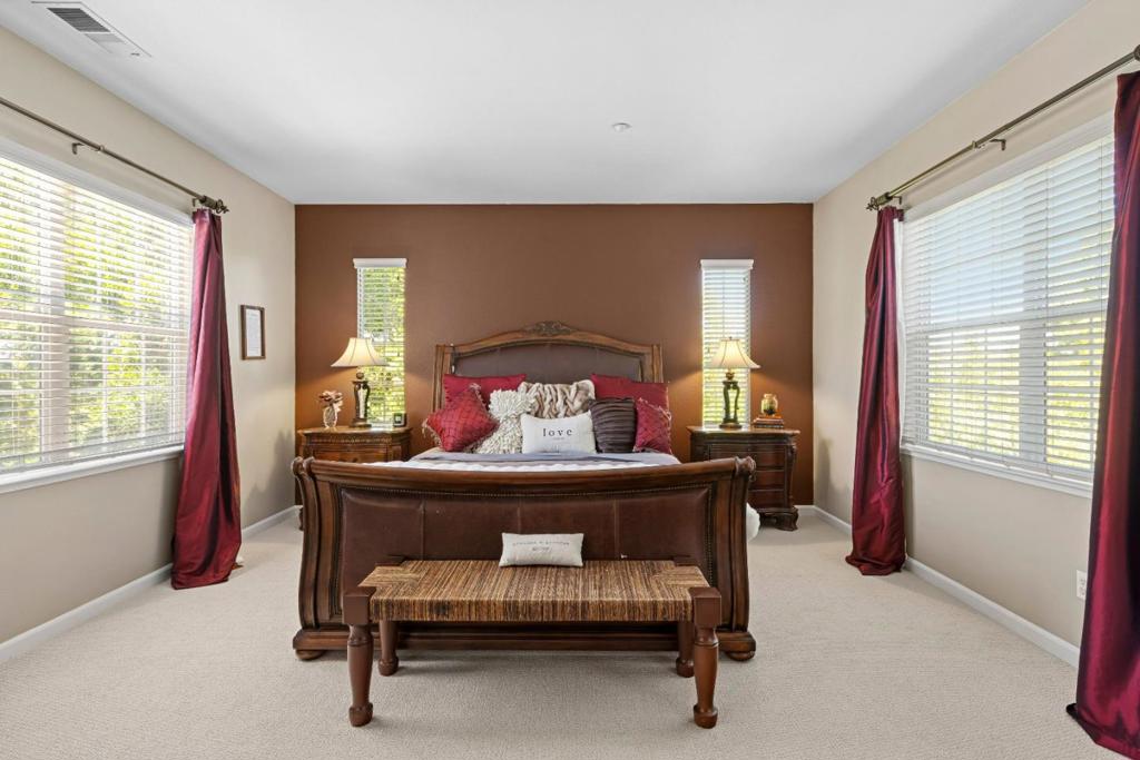 2730 Club Drive Property Photo 41