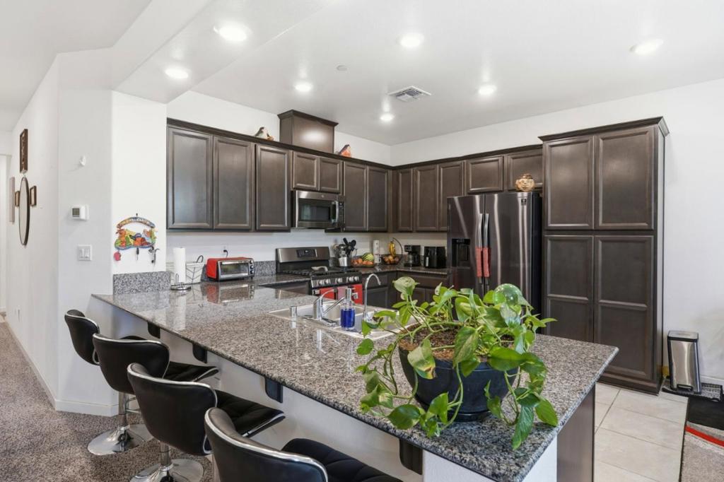 450 Amabile Drive Property Photo 10